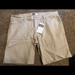 Levi’s Khaki Shorts